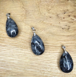 Charger l&#39;image dans la galerie, Larmes de labradorite
